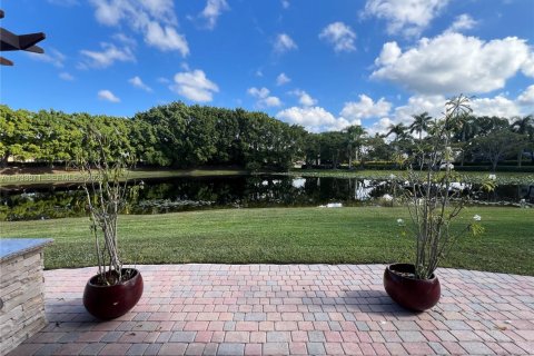 Casa en alquiler en Weston, Florida, 4 dormitorios, 196.58 m2 № 1992145 - foto 12