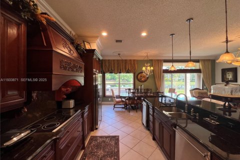 Casa en alquiler en Weston, Florida, 4 dormitorios, 196.58 m2 № 1992145 - foto 6