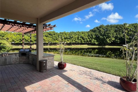 Casa en alquiler en Weston, Florida, 4 dormitorios, 196.58 m2 № 1992145 - foto 1