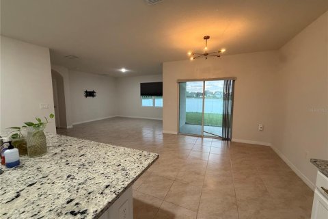 Villa ou maison à louer à Sanford, Floride: 4 chambres, 171.5 m2 № 2424400 - photo 18