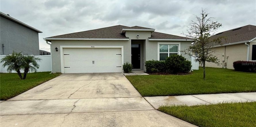 Villa ou maison à Sanford, Floride 4 chambres, 171.5 m2 № 2424400