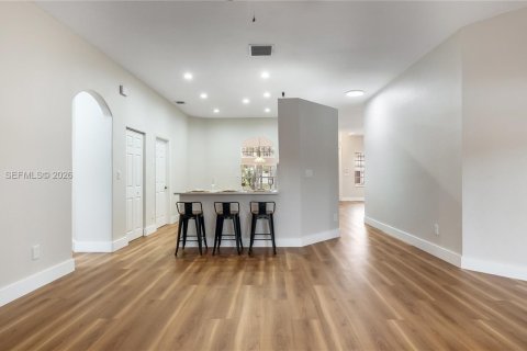 Villa ou maison à vendre à Pembroke Pines, Floride: 4 chambres, 201.78 m2 № 2021969 - photo 22