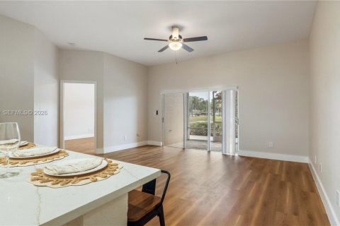 Villa ou maison à vendre à Pembroke Pines, Floride: 4 chambres, 201.78 m2 № 2021969 - photo 20