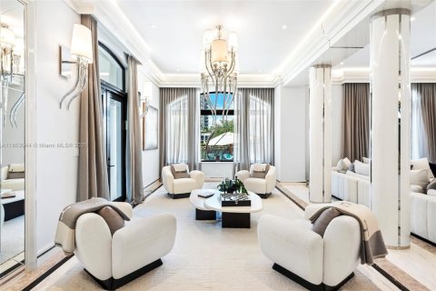 Villa ou maison à louer à Golden Beach, Floride: 8 chambres, 776.01 m2 № 1962191 - photo 22