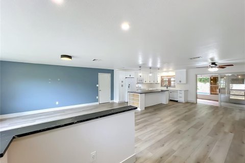 Купить виллу или дом в Орландо, Флорида 8 комнат, 160.44м2, № 2107767 - фото 10