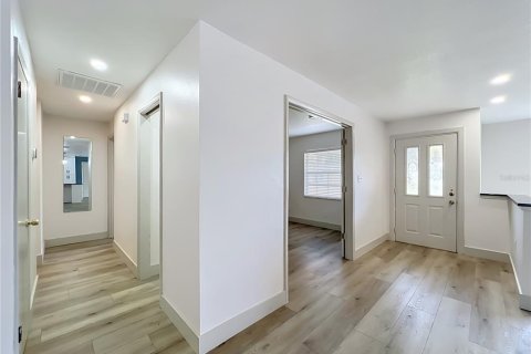 Купить виллу или дом в Орландо, Флорида 8 комнат, 160.44м2, № 2107767 - фото 6