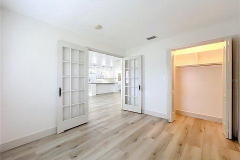 Купить виллу или дом в Орландо, Флорида 8 комнат, 160.44м2, № 2107767 - фото 26