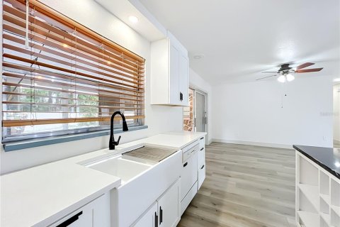 Купить виллу или дом в Орландо, Флорида 8 комнат, 160.44м2, № 2107767 - фото 17