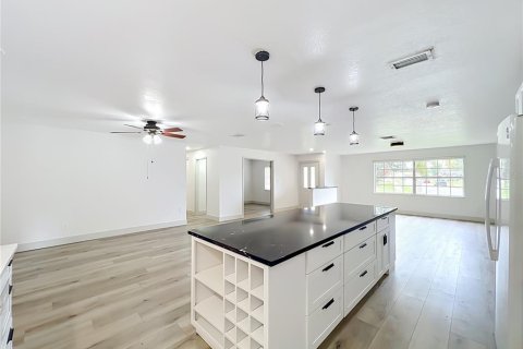 Купить виллу или дом в Орландо, Флорида 8 комнат, 160.44м2, № 2107767 - фото 18