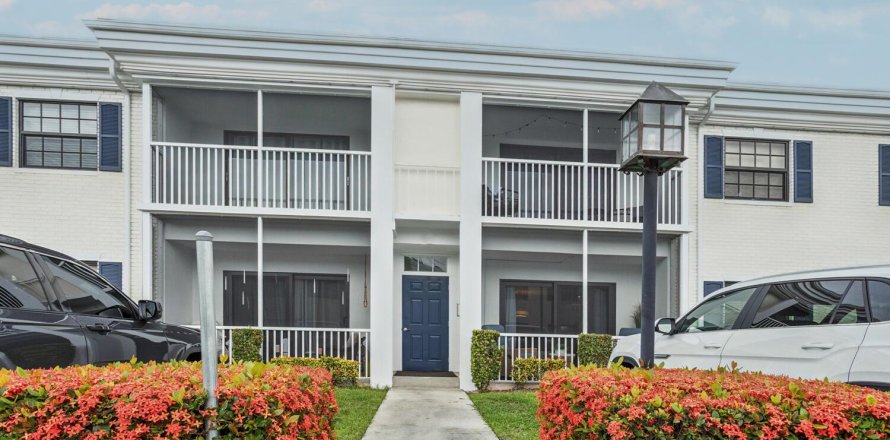 Condo in Pompano Beach, Florida, 2 bedrooms  № 2077442