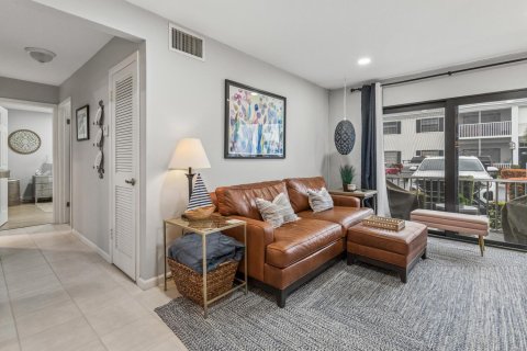Condo in Pompano Beach, Florida, 2 bedrooms  № 2077442 - photo 4