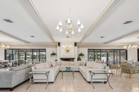 Condo in Pompano Beach, Florida, 2 bedrooms  № 2077442 - photo 21