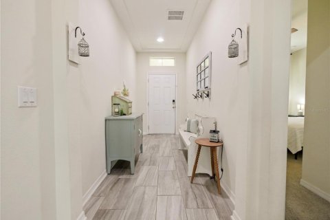 House in Minneola, Florida 4 bedrooms, 266.26 sq.m. № 1900648 - photo 3