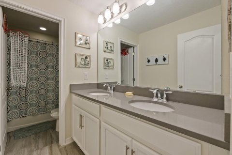 House in Minneola, Florida 4 bedrooms, 266.26 sq.m. № 1900648 - photo 22