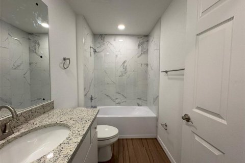 Casa en alquiler en Floral City, Florida, 3 dormitorios, 118.36 m2 № 1910025 - foto 12