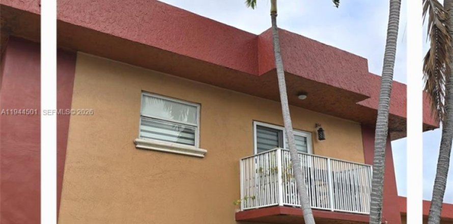 Кондоминиум с 2 спальнями в Хайалиа, Флорида № 2008512