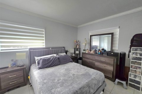 Copropriété à vendre à Hialeah, Floride: 2 chambres, 73.76 m2 № 2008512 - photo 21