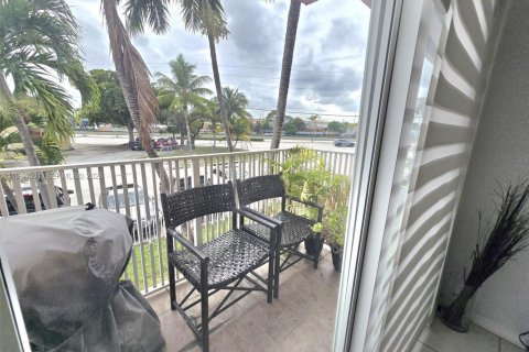 Copropriété à vendre à Hialeah, Floride: 2 chambres, 73.76 m2 № 2008512 - photo 25