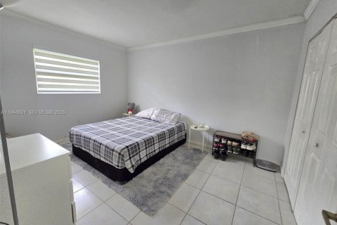 Copropriété à vendre à Hialeah, Floride: 2 chambres, 73.76 m2 № 2008512 - photo 17