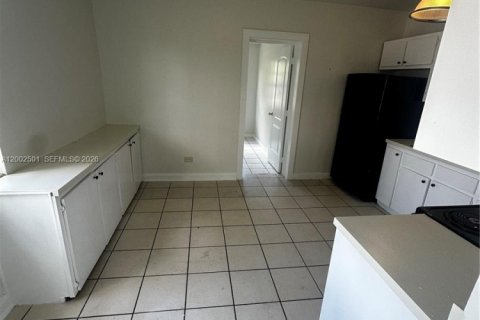 House in Florida City, Florida 4 bedrooms, 128.58 sq.m. № 2067887 - photo 19