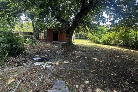 House in Florida City, Florida 4 bedrooms, 128.58 sq.m. № 2067887 - photo 6