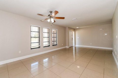 Casa en alquiler en Punta Gorda, Florida, 3 dormitorios, 176.61 m2 № 1893982 - foto 4