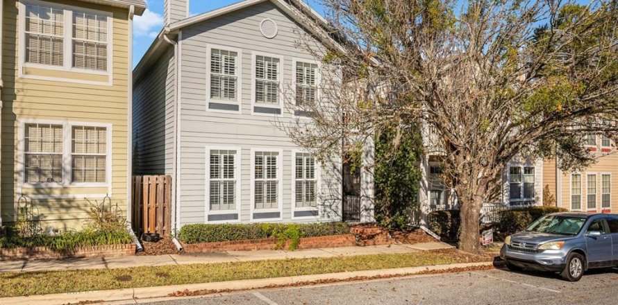 Casa en Gainesville, Florida 3 dormitorios, 195.09 m2 № 2133852