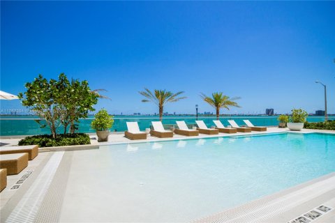 Condominio en venta en Miami, Florida, 2 dormitorios, 107.95 m2 № 1867668 - foto 27