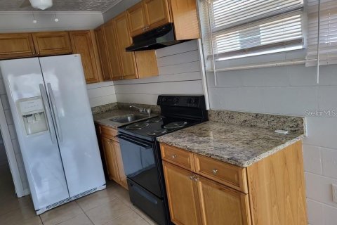 Appartement à louer à Winter Haven, Floride: 1 chambre, 60.39 m2 № 1869789 - photo 3