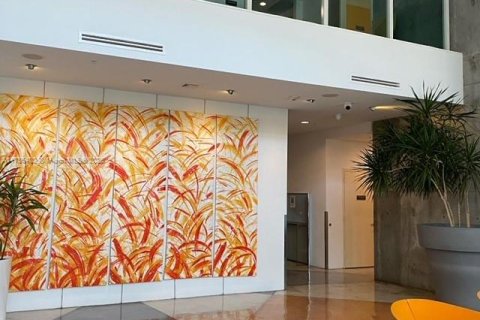 Condo in Miami, Florida, 2 bedrooms  № 1702296 - photo 3