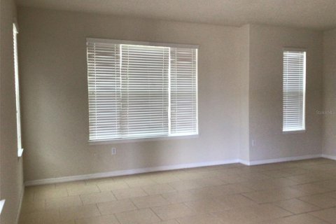 Touwnhouse à vendre à Kissimmee, Floride: 3 chambres, 157.93 m2 № 2412612 - photo 4
