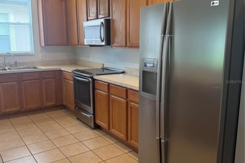 Casa en alquiler en Orlando, Florida, 4 dormitorios, 214.6 m2 № 1817399 - foto 5