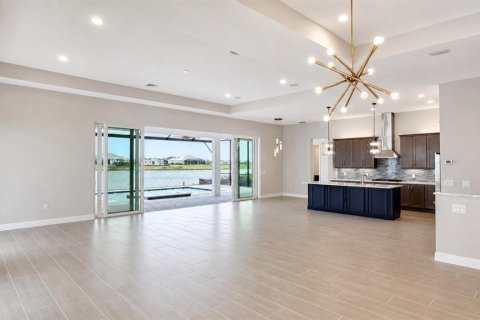 House in Sarasota, Florida 3 bedrooms, 285.95 sq.m. № 2266778 - photo 23