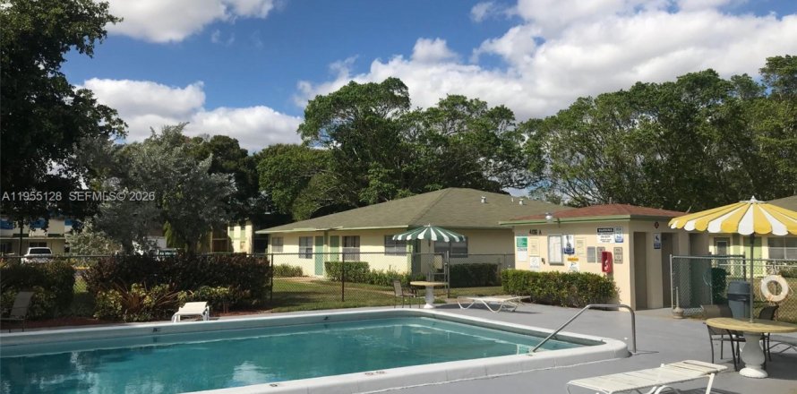 Condo à Coral Springs, Floride, 2 chambres  № 2010969