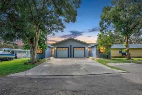 Villa ou maison à Largo, Floride 2 chambres, 125.98 m2 № 2416597