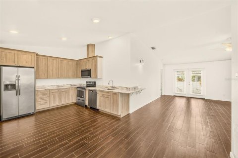 Villa ou maison à vendre à Largo, Floride: 2 chambres, 125.98 m2 № 2416597 - photo 6