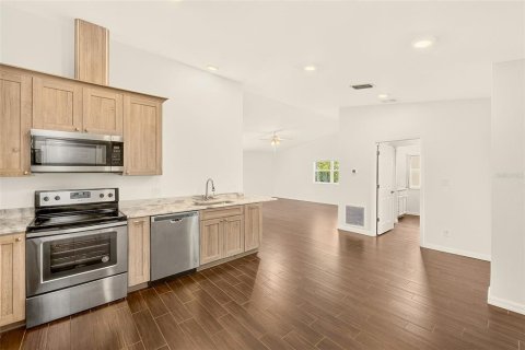 Villa ou maison à vendre à Largo, Floride: 2 chambres, 125.98 m2 № 2416597 - photo 7