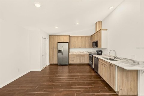 Villa ou maison à vendre à Largo, Floride: 2 chambres, 125.98 m2 № 2416597 - photo 10