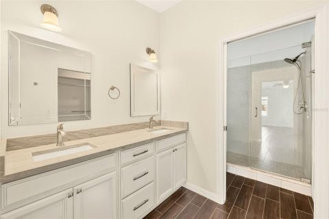 Villa ou maison à vendre à Largo, Floride: 2 chambres, 125.98 m2 № 2416597 - photo 13