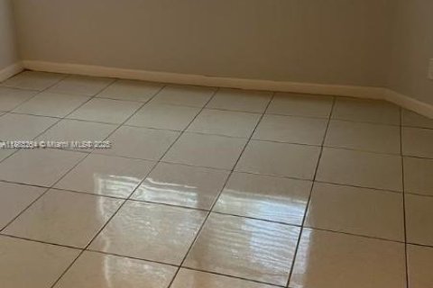 Condominio en venta en Oakland Park, Florida, 2 dormitorios, 82.68 m2 № 2054721 - foto 5