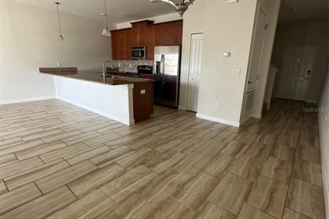 Adosado en venta en Kissimmee, Florida, 4 dormitorios, 177.81 m2 № 1873538 - foto 6