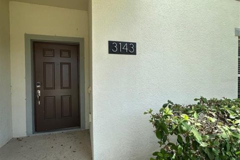 Adosado en venta en Kissimmee, Florida, 4 dormitorios, 177.81 m2 № 1873538 - foto 4
