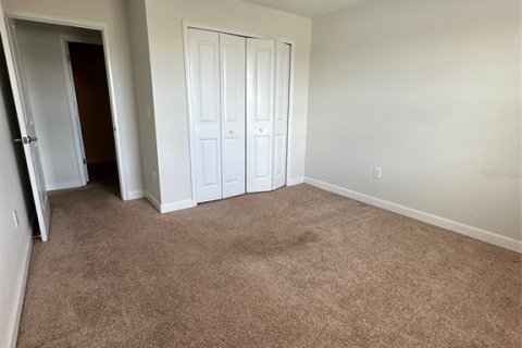 Adosado en venta en Kissimmee, Florida, 4 dormitorios, 177.81 m2 № 1873538 - foto 16