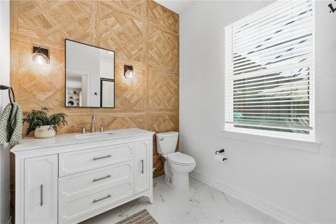 House in Sarasota, Florida 6 bedrooms, 469.71 sq.m. № 2431156 - photo 14