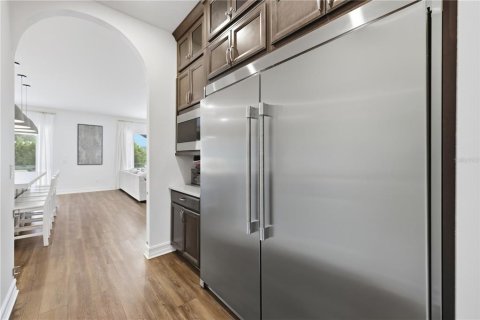 House in Sarasota, Florida 6 bedrooms, 469.71 sq.m. № 2431156 - photo 7