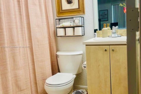 Condominio en alquiler en Miami, Florida, 2 dormitorios, 87.33 m2 № 2016531 - foto 16