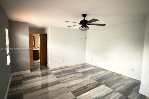 Снять в аренду виллу или дом в Хомстед, Флорида 4 спальни, 164.62м2, № 2004546 - фото 22