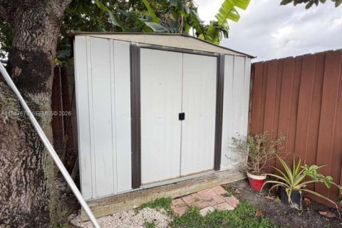 Снять в аренду виллу или дом в Хомстед, Флорида 4 спальни, 164.62м2, № 2004546 - фото 30