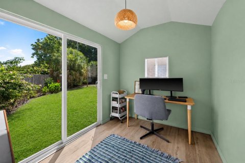 House in Saint Petersburg, Florida 3 bedrooms, 121.24 sq.m. № 2195624 - photo 24