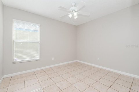 Villa ou maison à louer à Brandon, Floride: 3 chambres, 117.89 m2 № 2427501 - photo 13